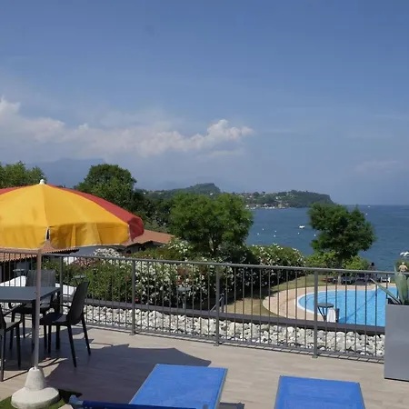 Villaggio San Giorgio Vacanze Апарт-готель Манерба-дель-Гарда